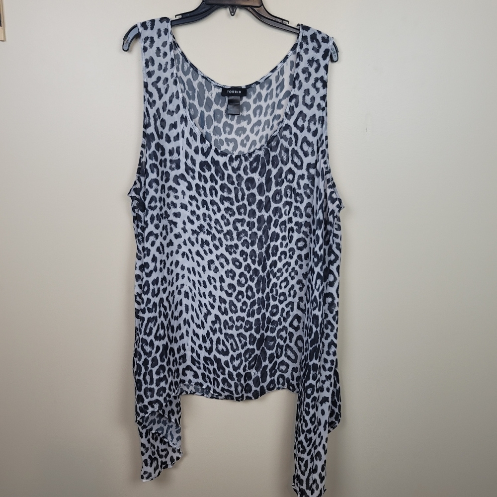 FIRM Torrid Black/White Leopard Print Tank Top size 4/26